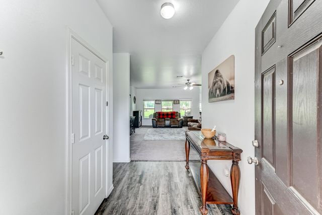 9850 Hunter Springs Drive, Conroe, TX 77306