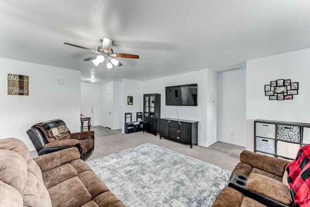 9850 Hunter Springs Drive, Conroe, TX 77306
