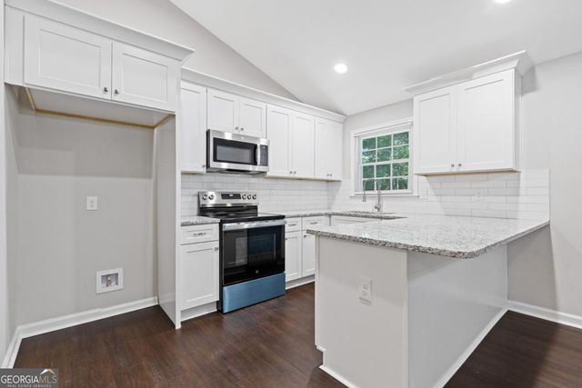 4583 N Woodlake Lane SE, Conyers, GA 30013