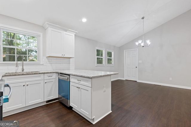 4583 N Woodlake Lane SE, Conyers, GA 30013