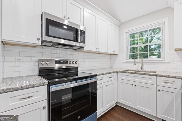 4583 N Woodlake Lane SE, Conyers, GA 30013
