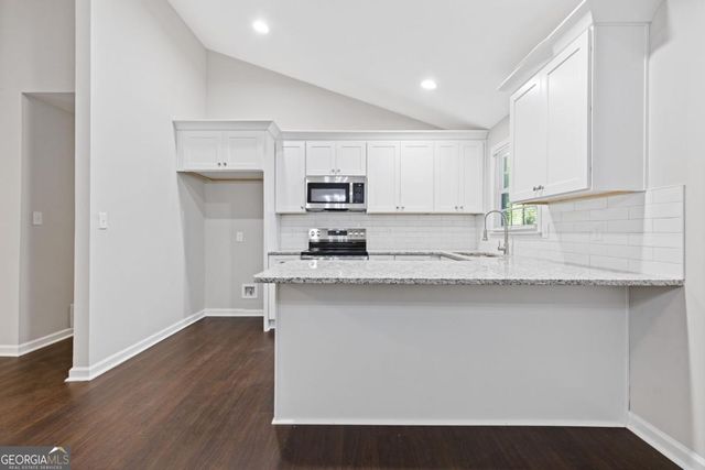 4583 N Woodlake Lane SE, Conyers, GA 30013