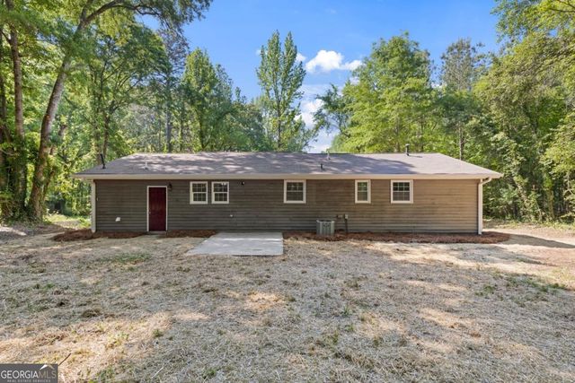 4583 N Woodlake Lane SE, Conyers, GA 30013