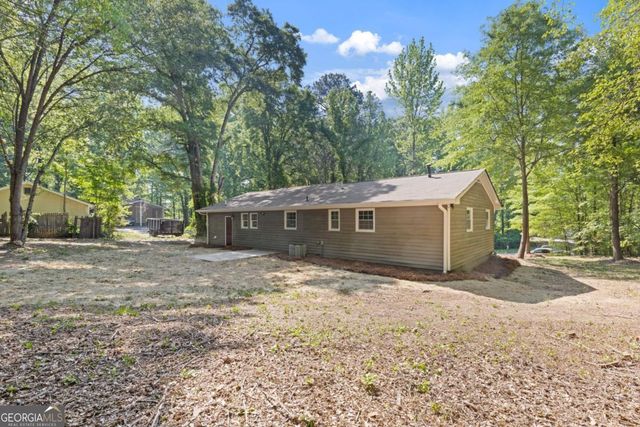 4583 N Woodlake Lane SE, Conyers, GA 30013