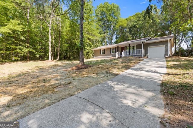 4583 N Woodlake Lane SE, Conyers, GA 30013