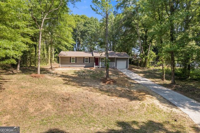 4583 N Woodlake Lane SE, Conyers, GA 30013