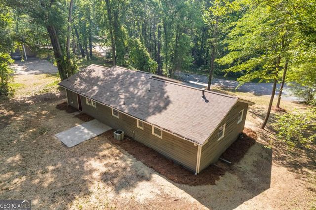 4583 N Woodlake Lane SE, Conyers, GA 30013