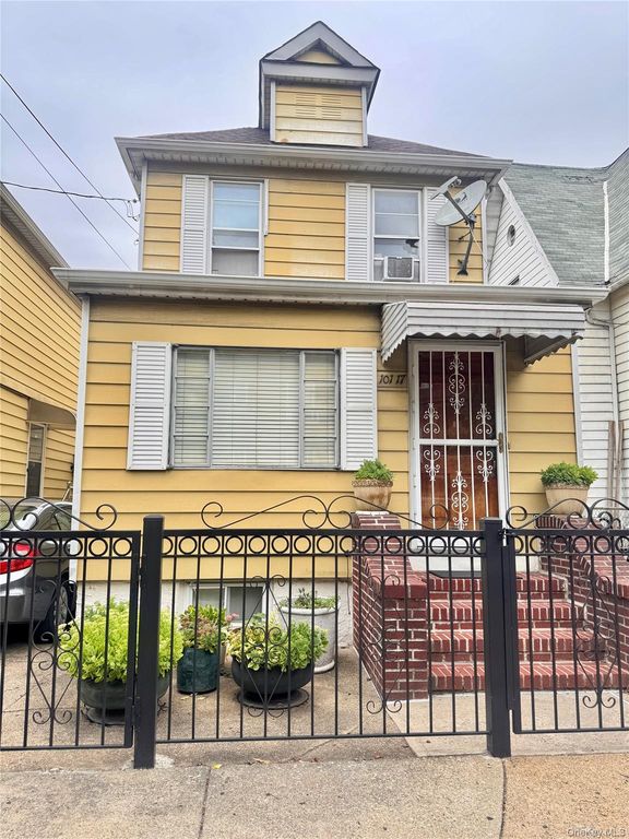 101-17 46th Ave, Corona, NY 11368