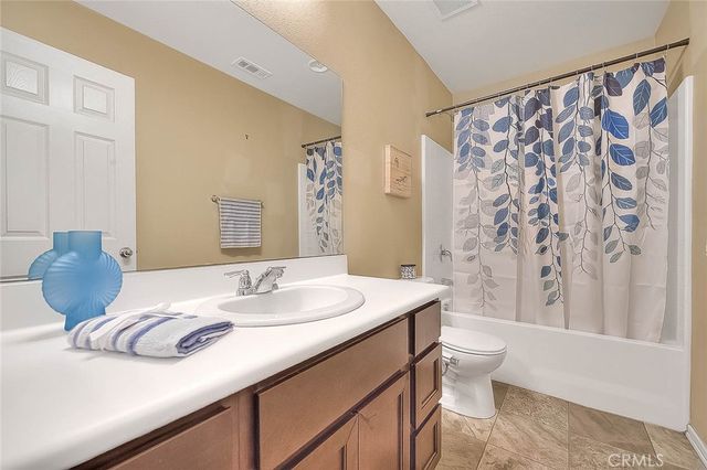 7165 Hazelwood Way, Fontana, CA 92336