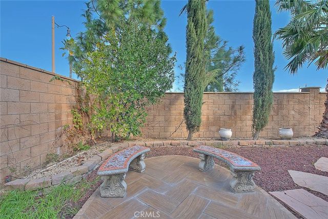 7165 Hazelwood Way, Fontana, CA 92336