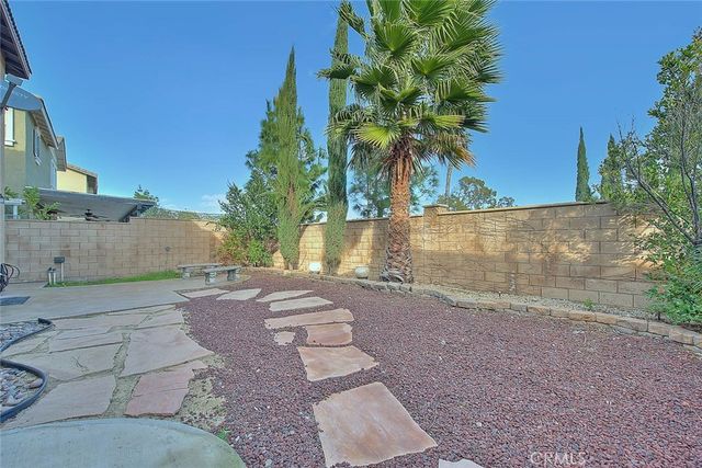 7165 Hazelwood Way, Fontana, CA 92336