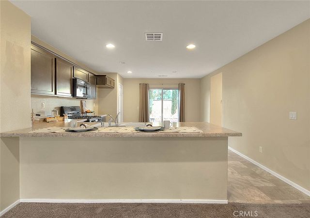 7165 Hazelwood Way, Fontana, CA 92336