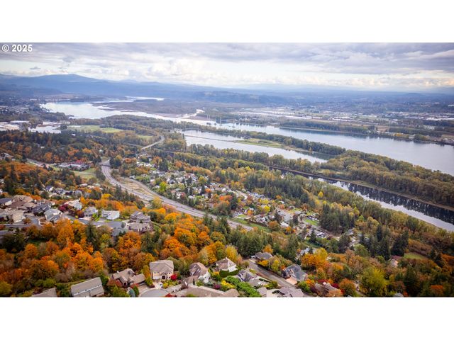 703 Nw GARDEN Ct LOT 19, Camas, WA 98607