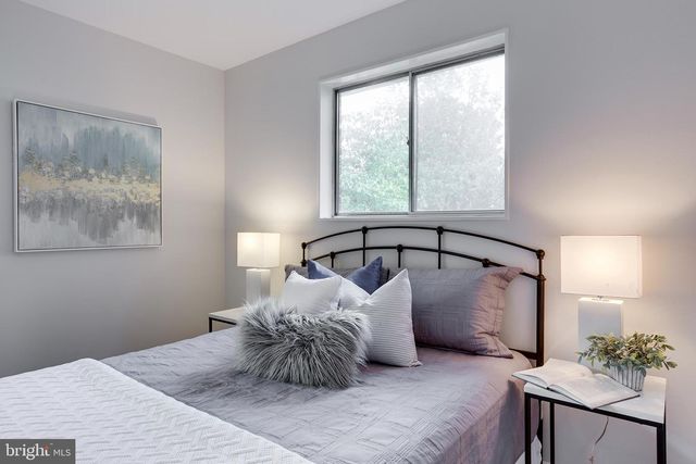 3910 MONTROSE DRWY, Chevy Chase, MD 20815