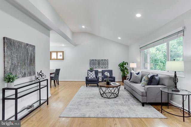 3910 MONTROSE DRWY, Chevy Chase, MD 20815