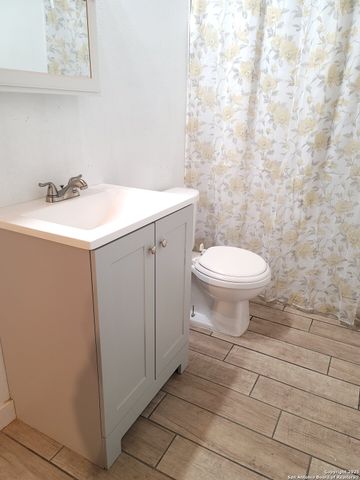 2403 Westward, San Antonio, TX 78227