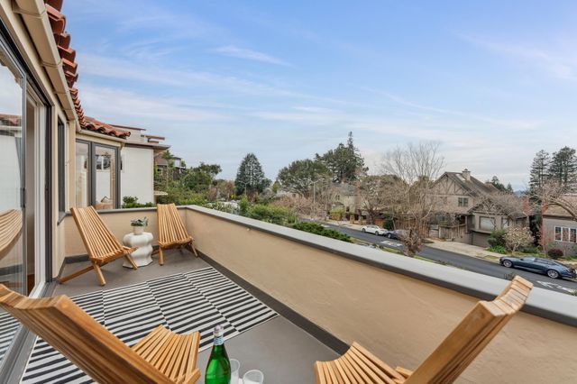 225 Arlington Ave., Kensington, CA 94707