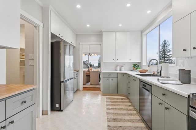 225 Arlington Ave., Kensington, CA 94707