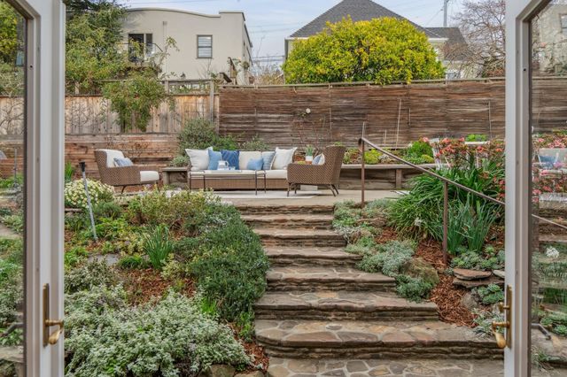 225 Arlington Ave., Kensington, CA 94707