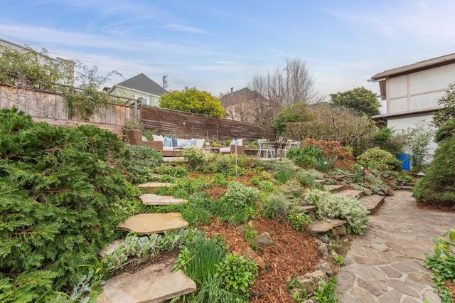 225 Arlington Ave., Kensington, CA 94707