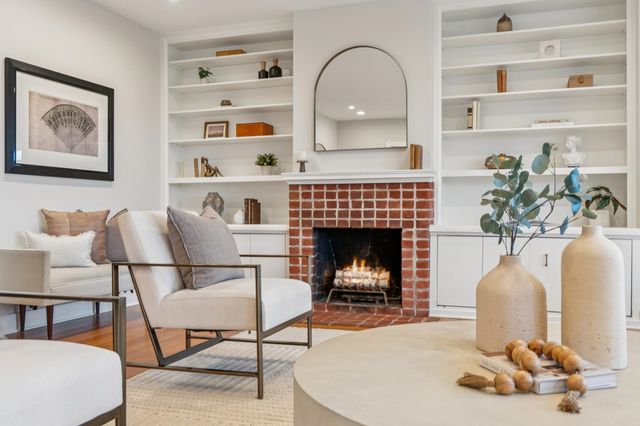 225 Arlington Ave., Kensington, CA 94707