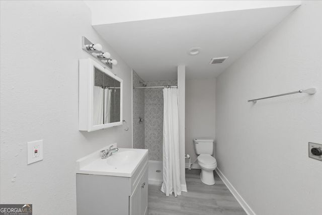 1853 Center Avenue, East Point, GA 30344