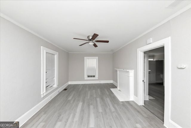 1853 Center Avenue, East Point, GA 30344