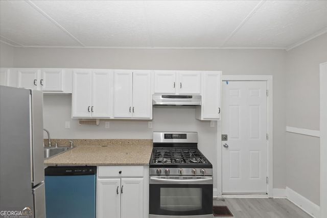 1853 Center Avenue, East Point, GA 30344