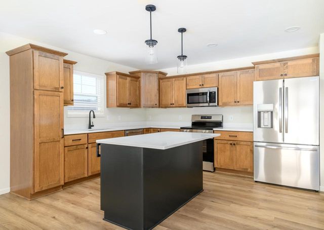 2162 Waters Edge Trail, Madison, WI 53718