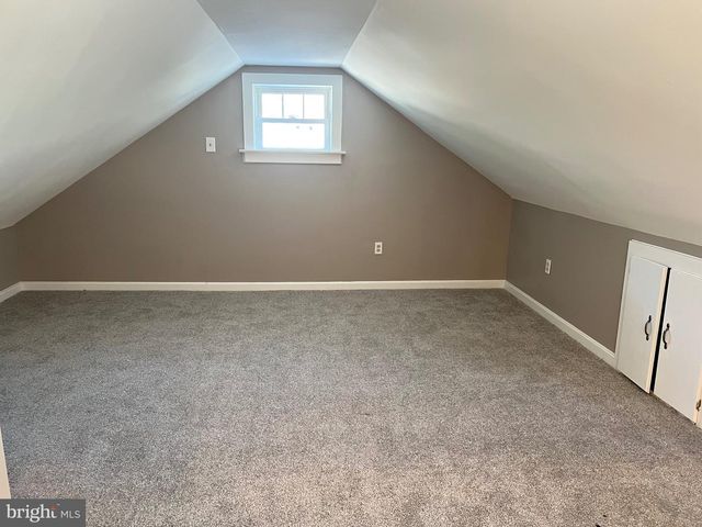 36 CRAFTON AVE, Pitman, NJ 08071
