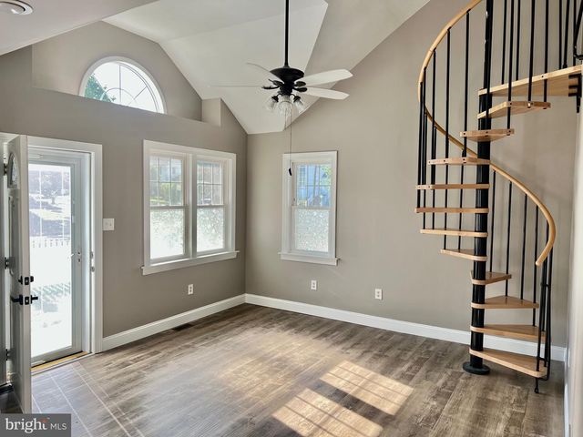 36 CRAFTON AVE, Pitman, NJ 08071