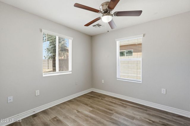 1725 W CAROL Avenue, Phoenix, AZ 85021