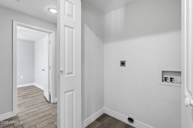 1725 W CAROL Avenue, Phoenix, AZ 85021