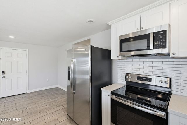 1725 W CAROL Avenue, Phoenix, AZ 85021