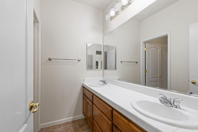 3604 Amici Ct, Rancho Cordova, CA 95670