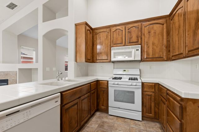 3604 Amici Ct, Rancho Cordova, CA 95670