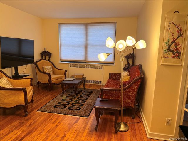 67 Rockledge Road 1B, Hartsdale, NY 10530