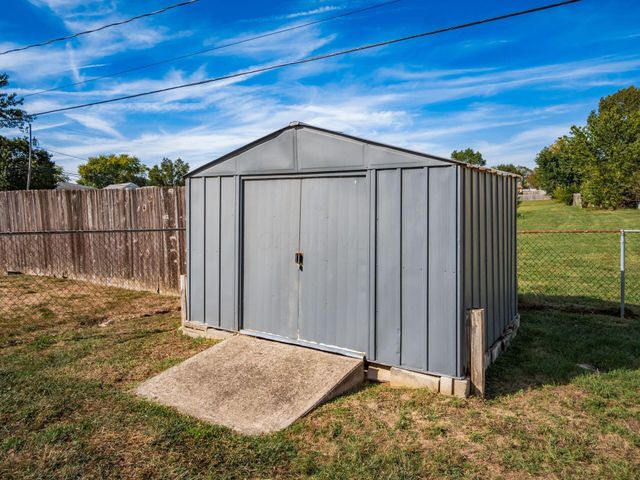 904 Kyle Avenue, Columbus, OH 43207