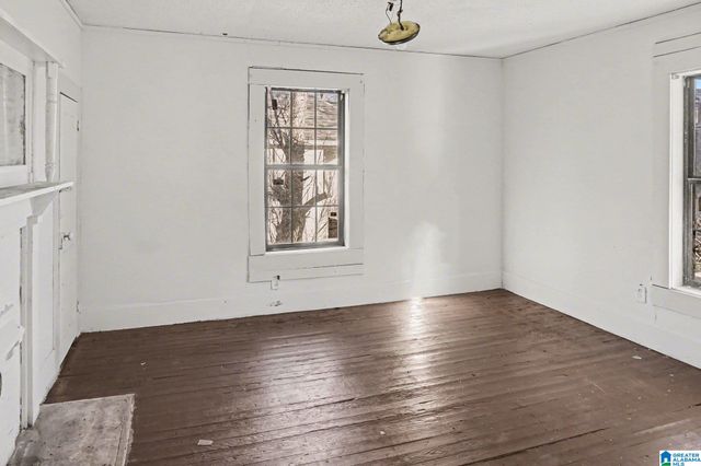 212 56TH STREET, Fairfield, AL 35064