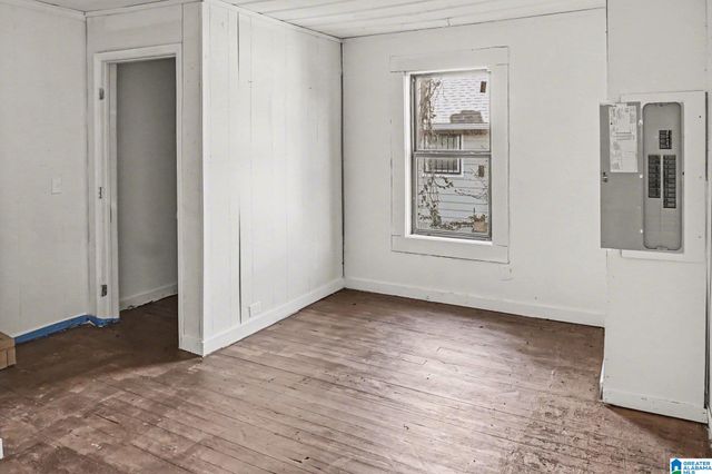 212 56TH STREET, Fairfield, AL 35064