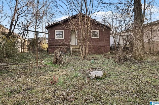 212 56TH STREET, Fairfield, AL 35064