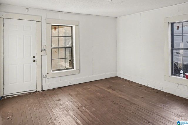 212 56TH STREET, Fairfield, AL 35064