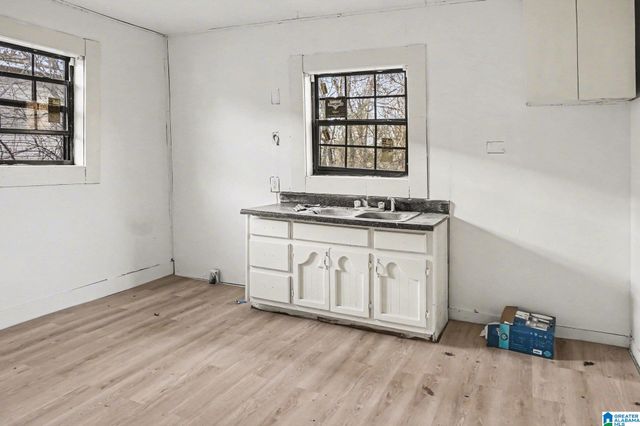 212 56TH STREET, Fairfield, AL 35064