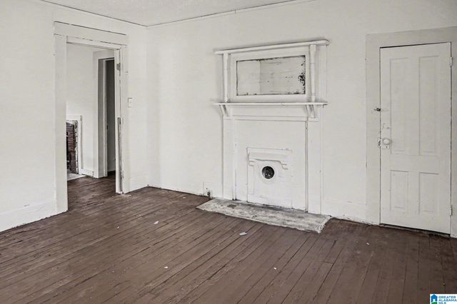 212 56TH STREET, Fairfield, AL 35064