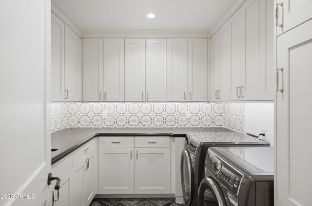 3921 E ELM Street, Phoenix, AZ 85018