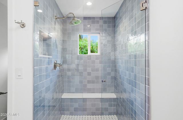 3921 E ELM Street, Phoenix, AZ 85018