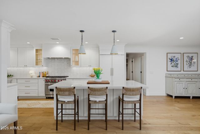 3921 E ELM Street, Phoenix, AZ 85018