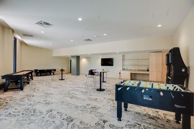 1240 S 2nd Street 723, Minneapolis, MN 55415