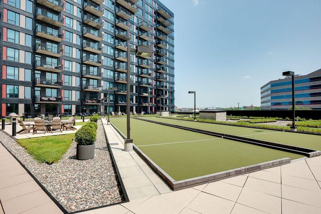 1240 S 2nd Street 723, Minneapolis, MN 55415