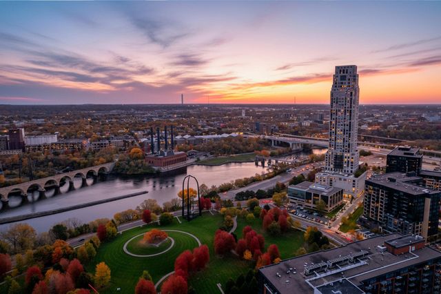 1240 S 2nd Street 723, Minneapolis, MN 55415